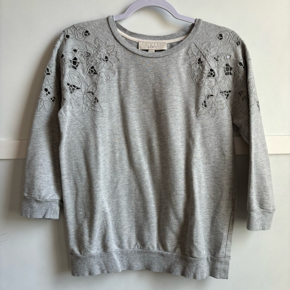 Ann Taylor Loft Gray 3/4 Sleeve Sweatshirt Size S